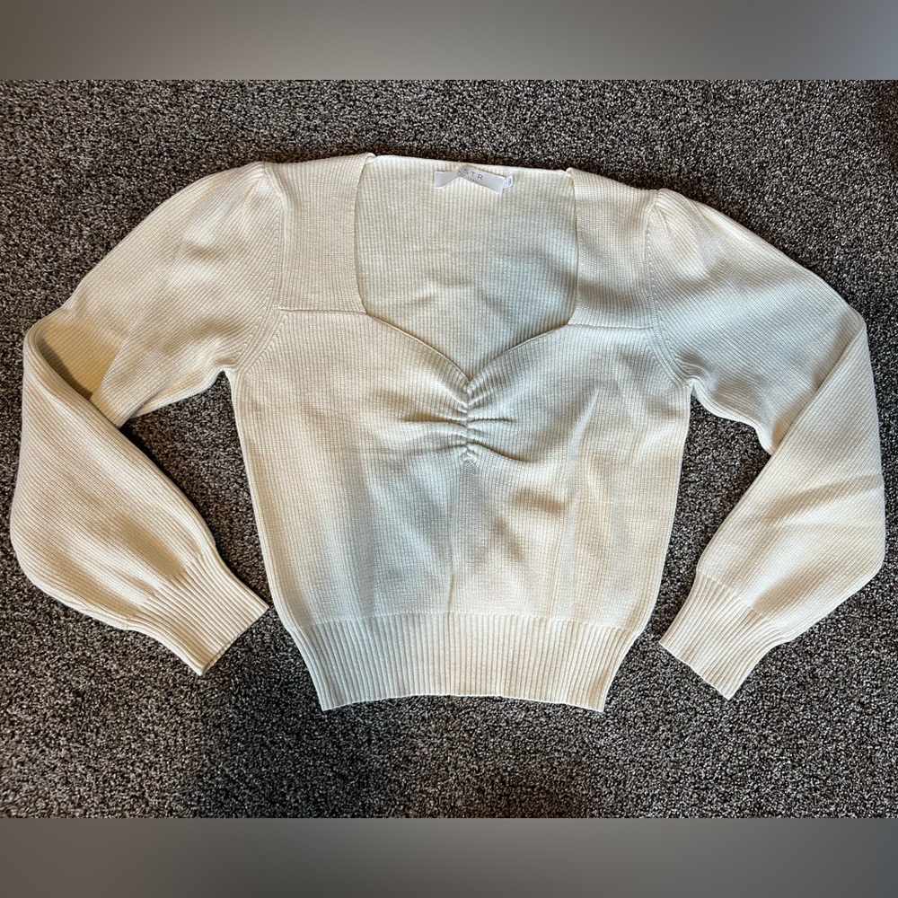 ASTR the label sweetheart cream sweater Size Large NWOT
